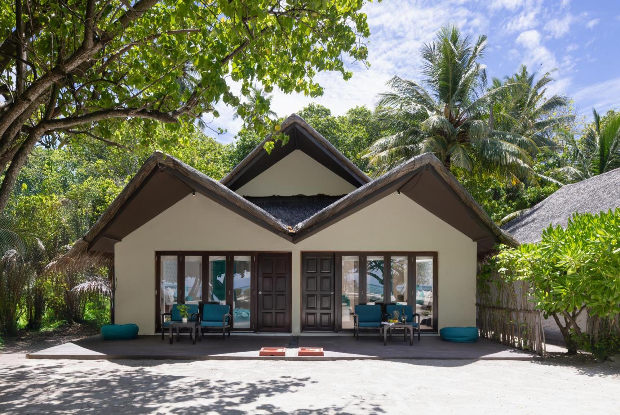 Beach Villa - The Maldives Lhohifushi Buitenkant foto